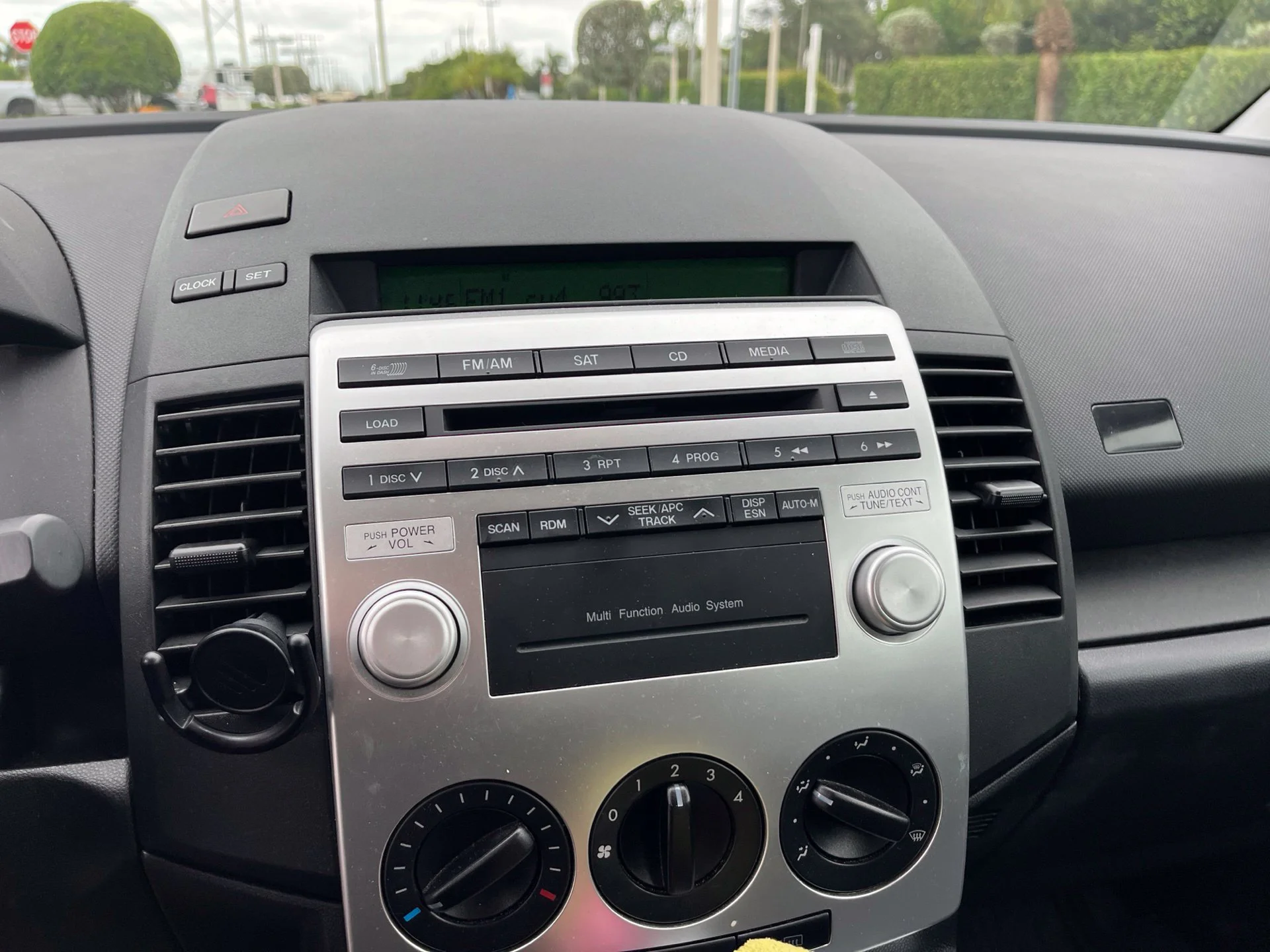 Used 2007 Galaxy Gray Mica Mazda Sport image 16