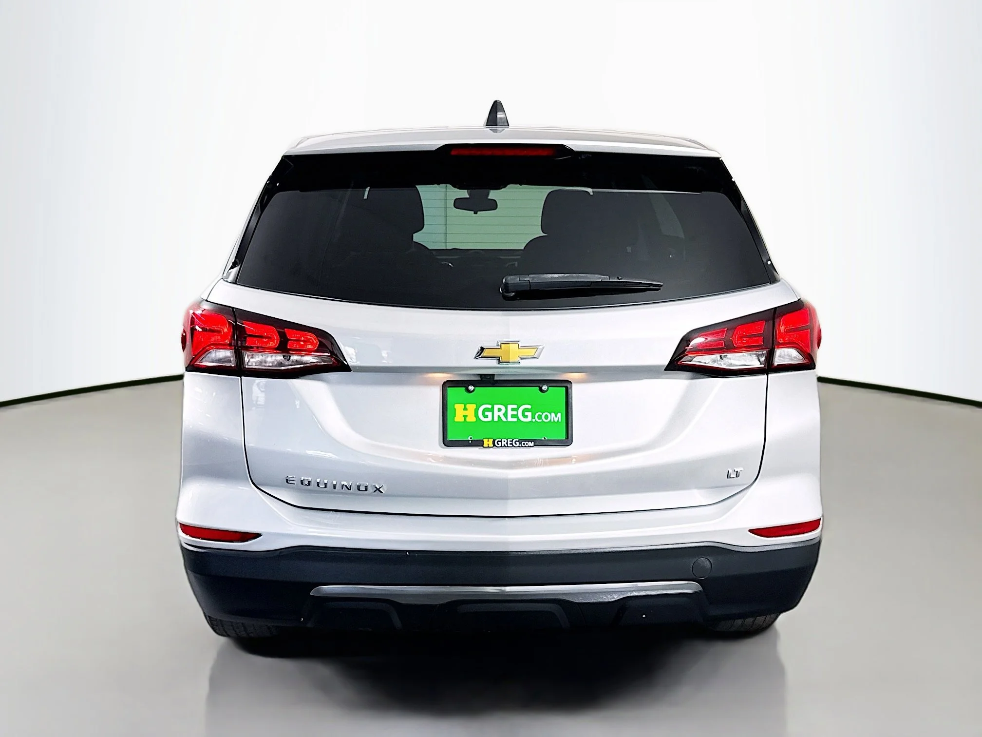Used 2022 Silver Ice Metallic Chevrolet LT image 6