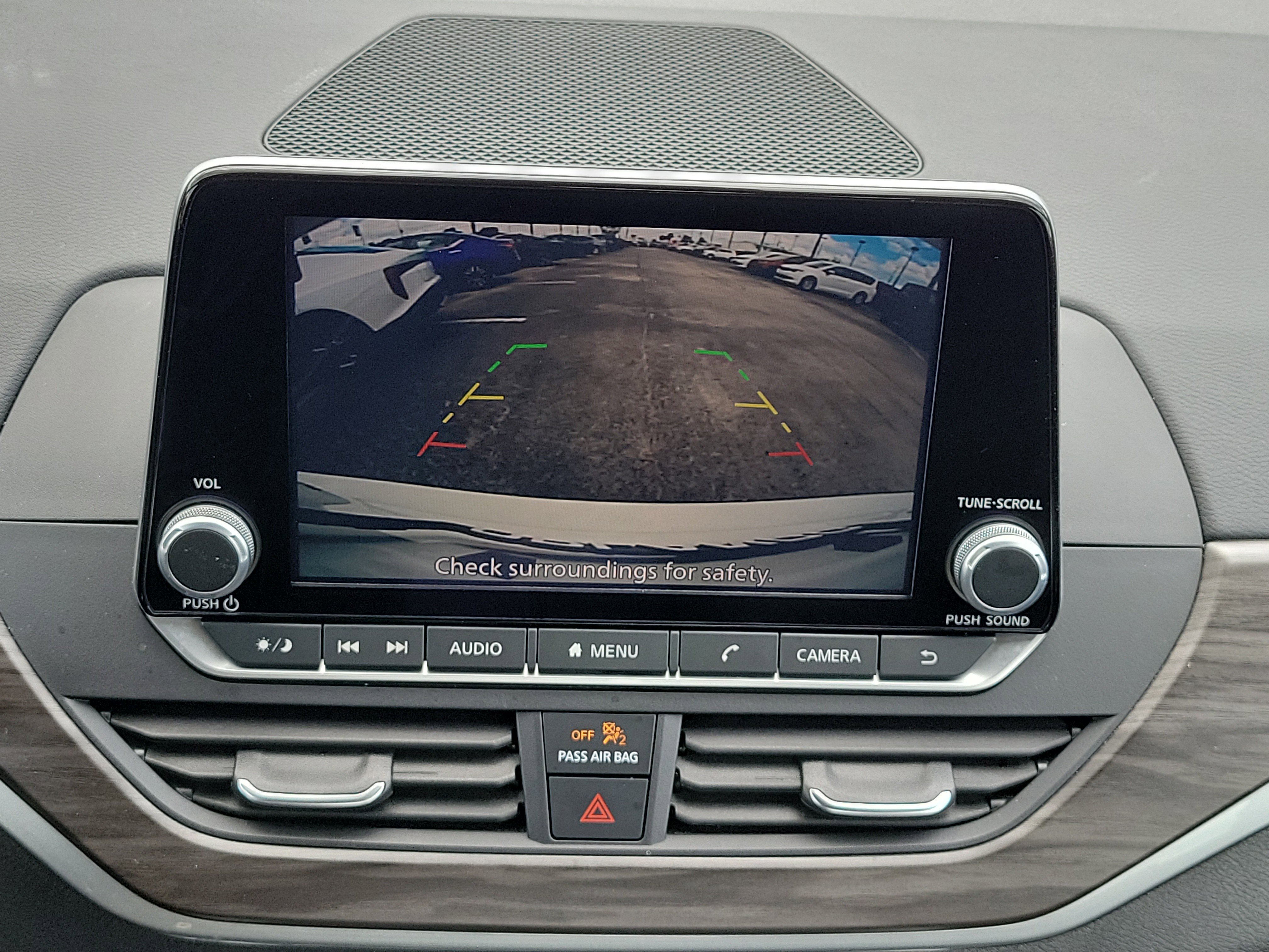 Used 2025 Glacier White Nissan SV image 25