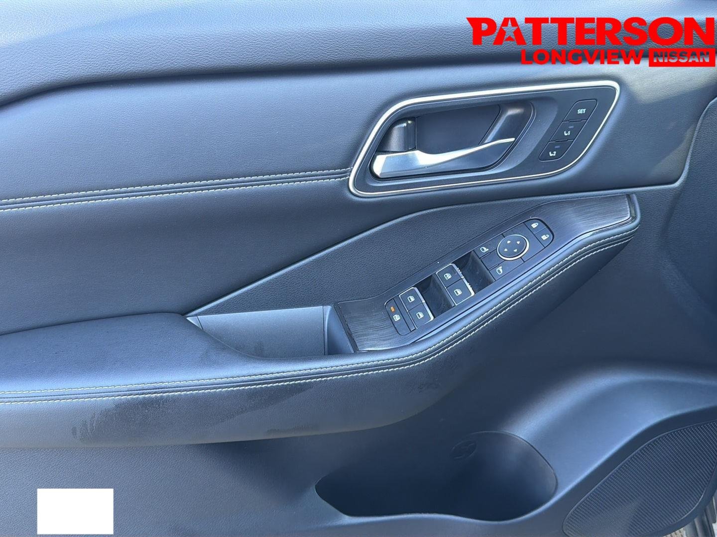 Used 2025 Gun Metallic Nissan Platinum image 23