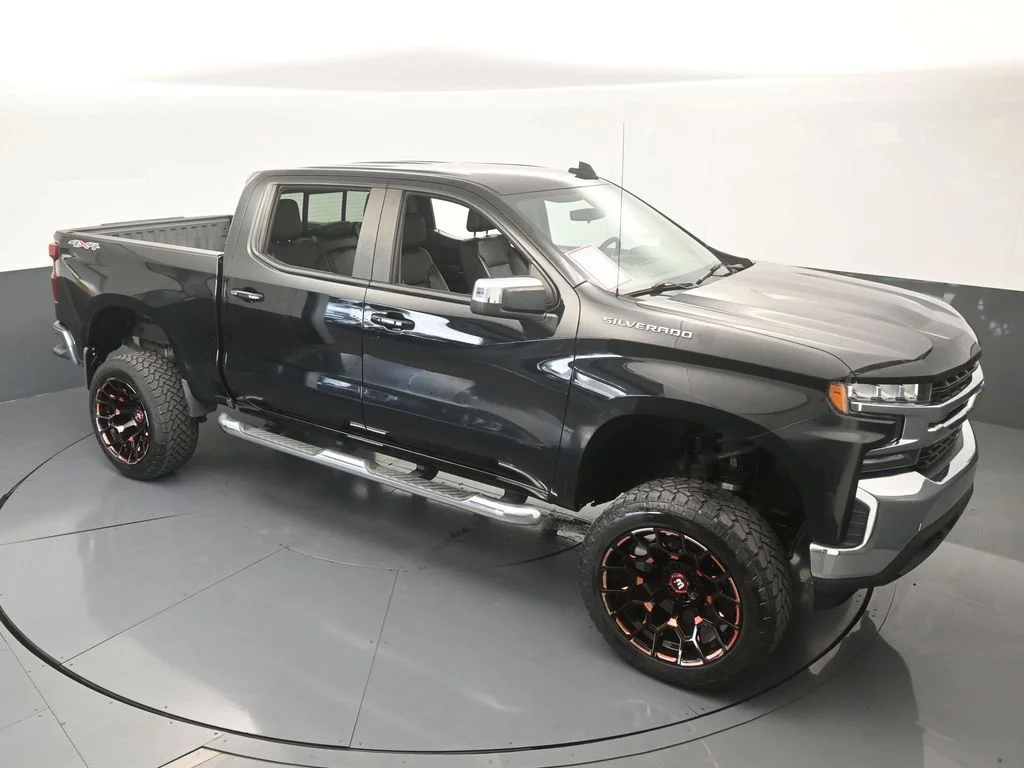 Used 2019 Black Chevrolet LT image 50