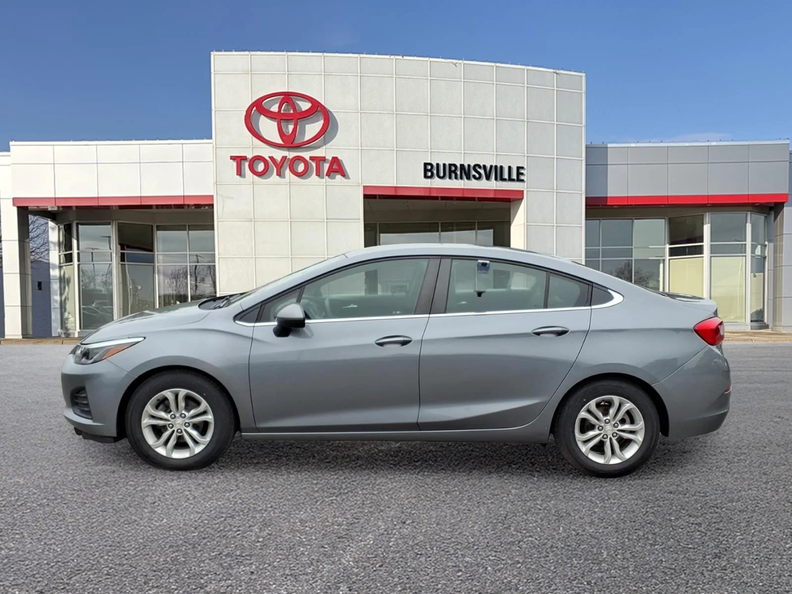 Used 2019 Gray Chevrolet LT image 7