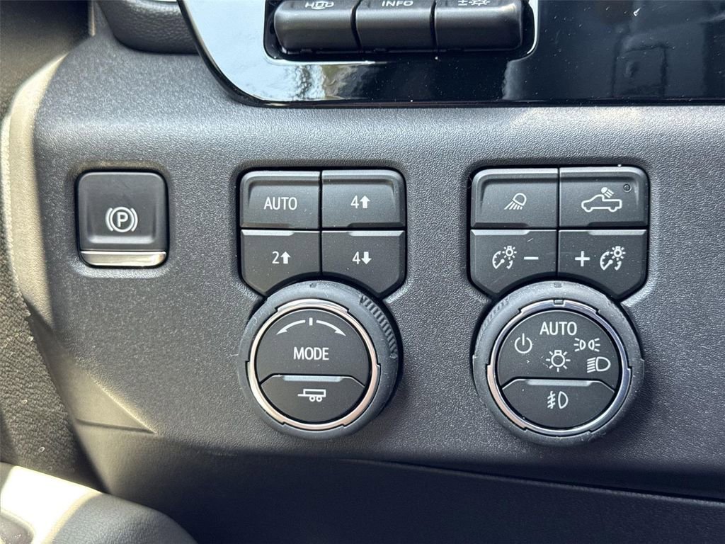 2026 Chevrolet Silverado 1500 ZR2 - Photo 18