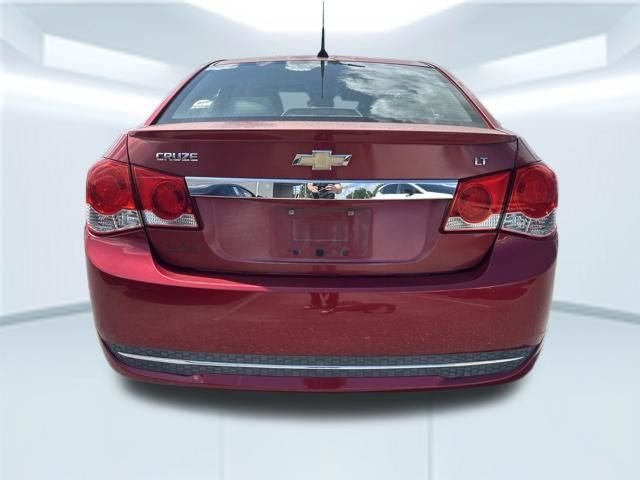 Used 2011 Red Chevrolet 1LT image 7
