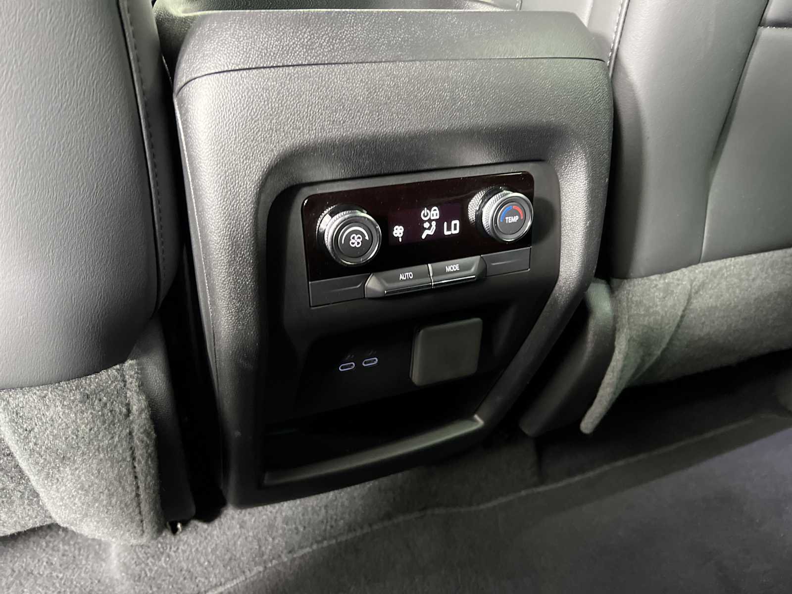 2026 Buick Enclave Sport Touring - Photo 25