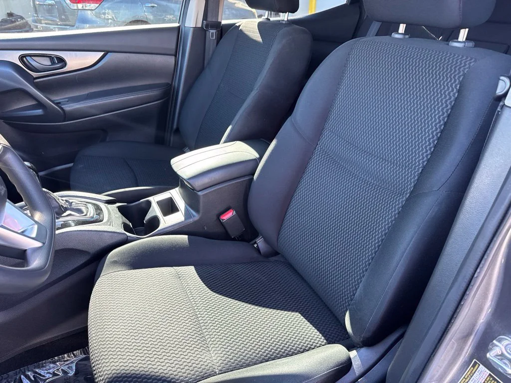 Used 2021 Gray Nissan S image 10