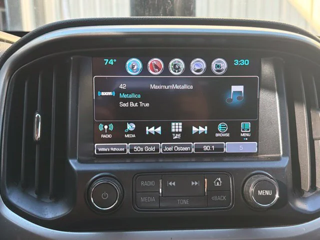 Used 2018 White Chevrolet ZR2 image 25