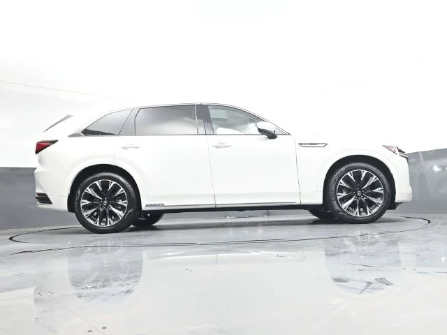 Used 2024 White Mazda 3.3 Turbo S Premium image 32