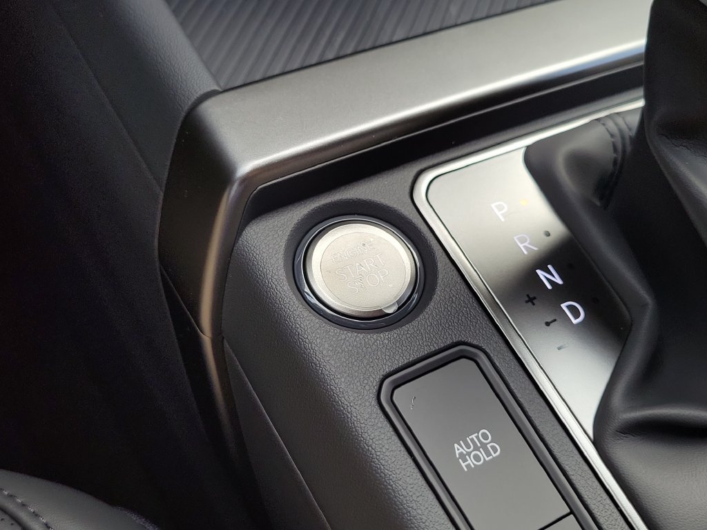 New 2027 Frost Blue / Black Roof Kia X-Line S image 33
