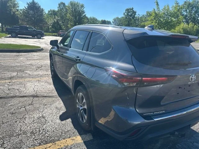 2024 Toyota Highlander XLE - Photo 10