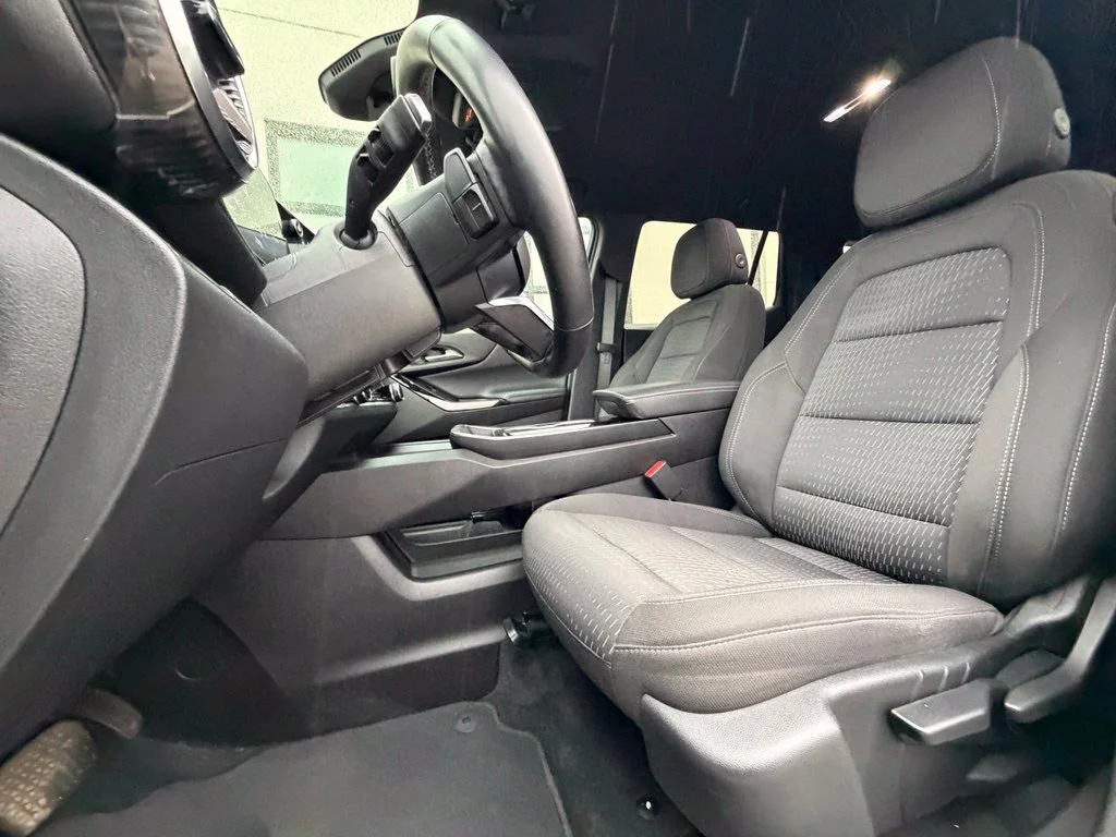 Used 2025 White Chevrolet LT image 6
