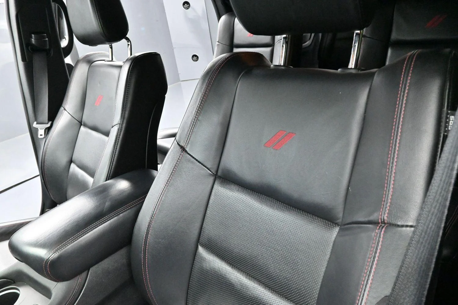 Used 2022 White Knuckle Clearcoat Dodge R/T Plus image 16