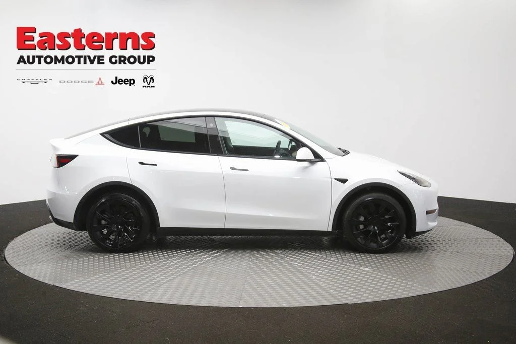 Used 2022 White Tesla Long Range image 40
