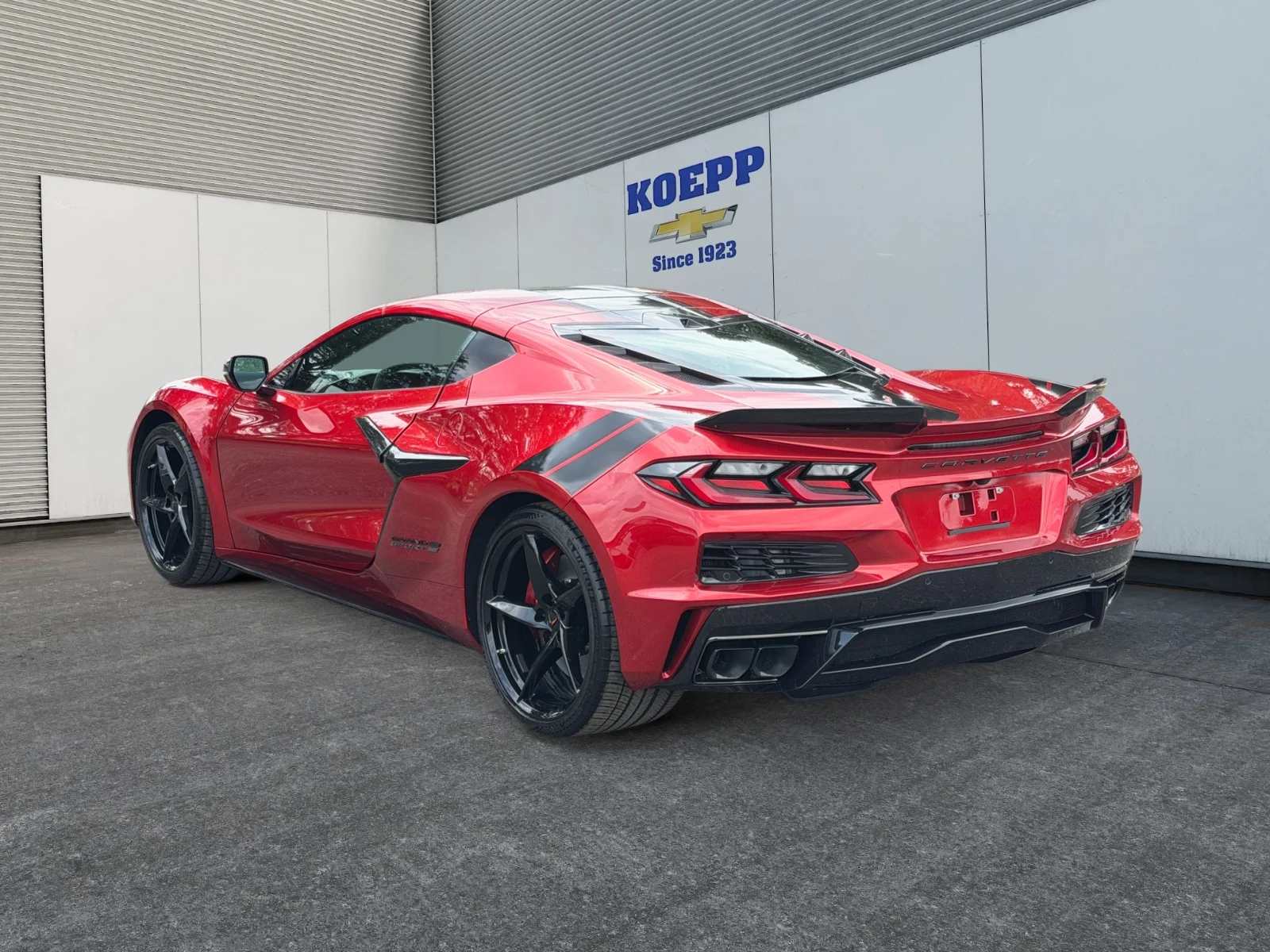 New 2027 Red Mist Metallic Tintcoat Chevrolet 2LT image 3