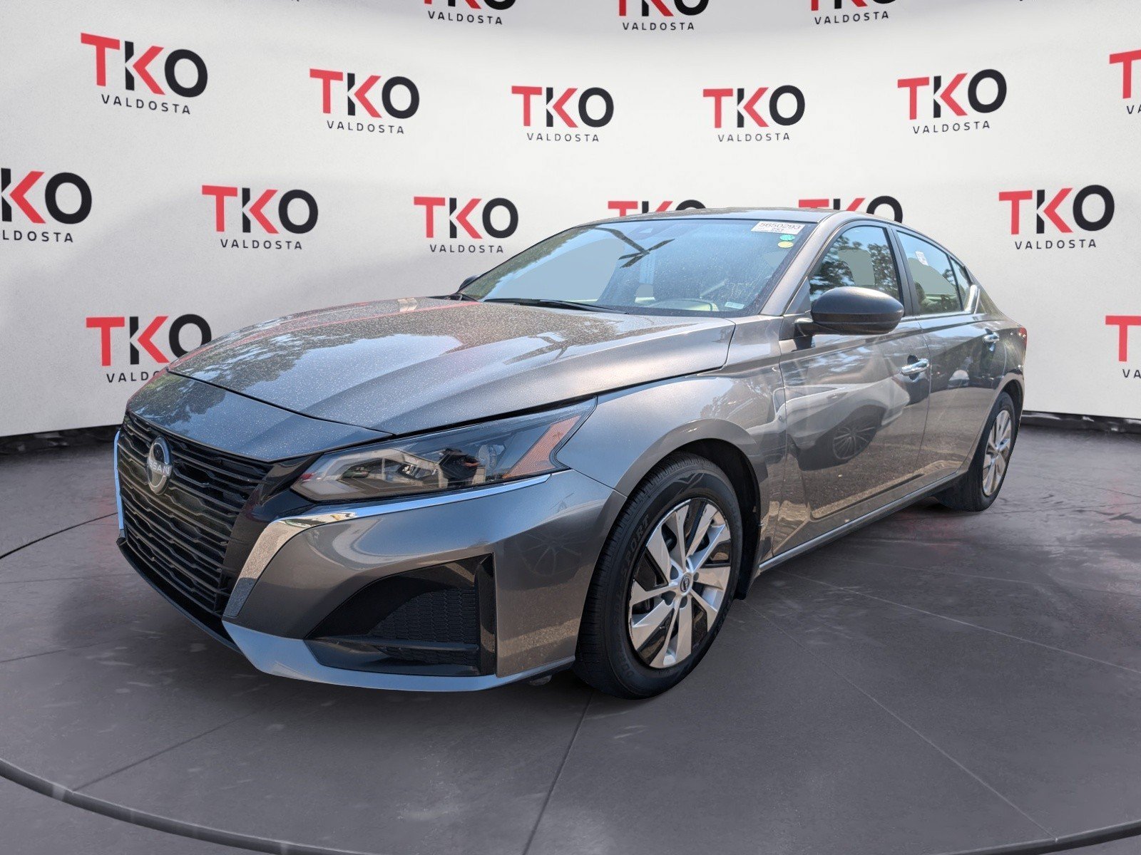 Used 2024 Gun Metallic Nissan 2.5 S image 5