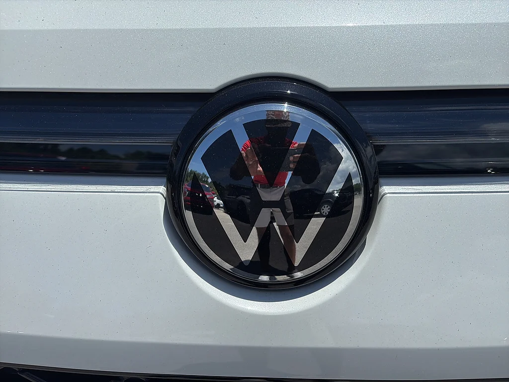 New 2026 Opal White Pearl Volkswagen SE R-Line Black FWD image 12