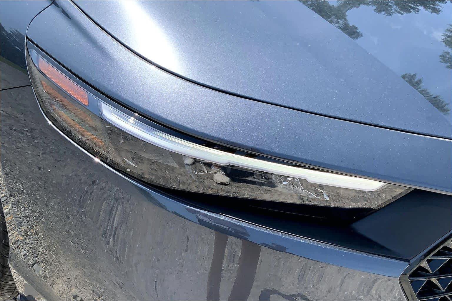 New 2026 Meteorite Gray Metallic Honda SE image 13