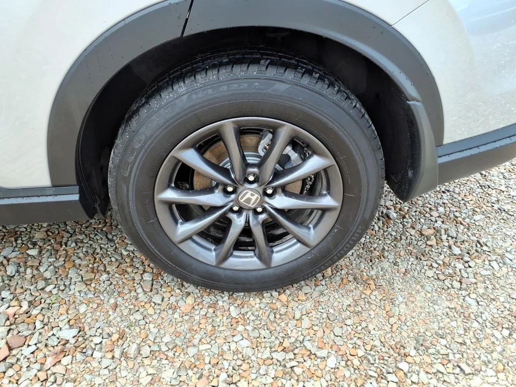 Used 2026 Silver Honda EX-L image 18