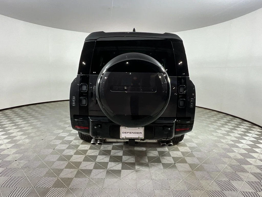 New 2026 Carpathian Grey Land Rover V8 image 7