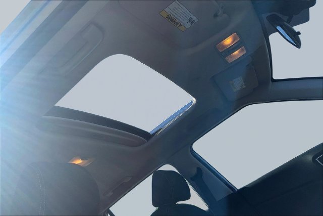 2025 Hyundai Venue SEL - Photo 29