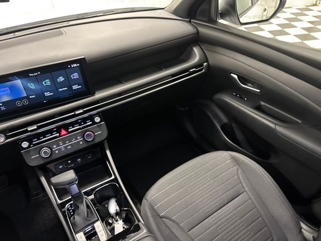 Certified Used 2025 White Hyundai SE image 14