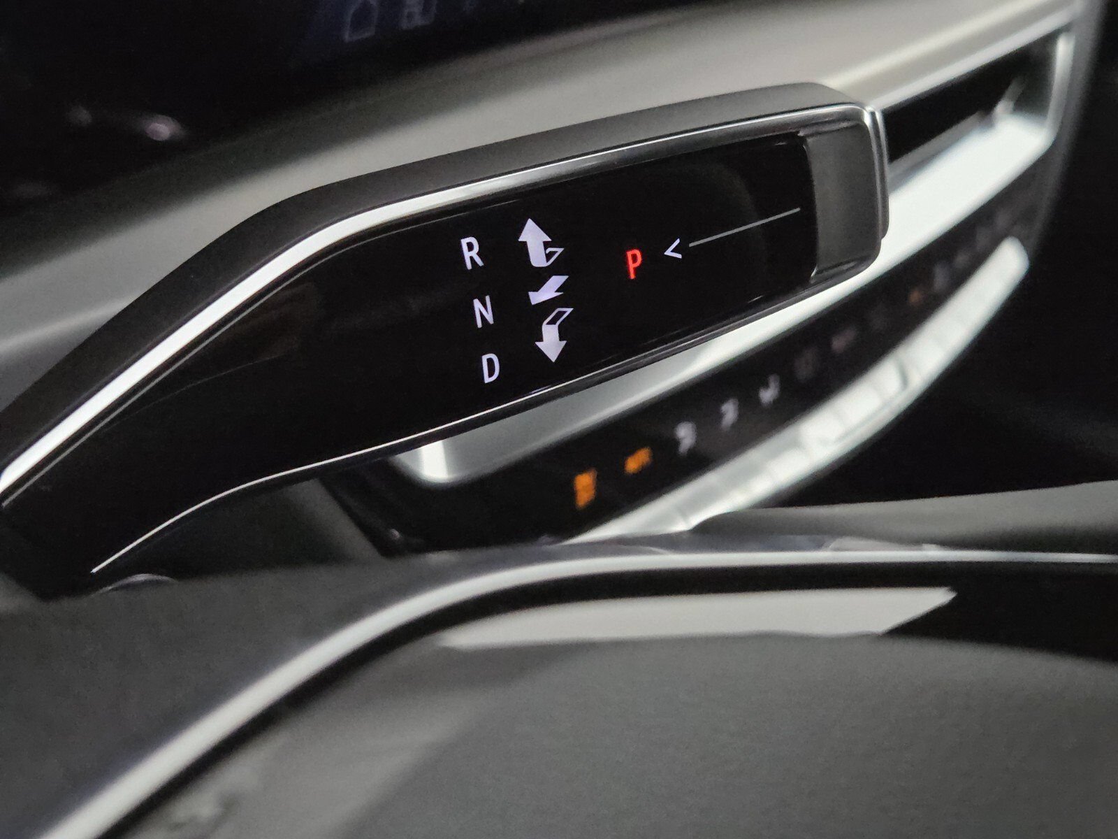 2024 Cadillac LYRIQ Luxury 1 - Photo 13
