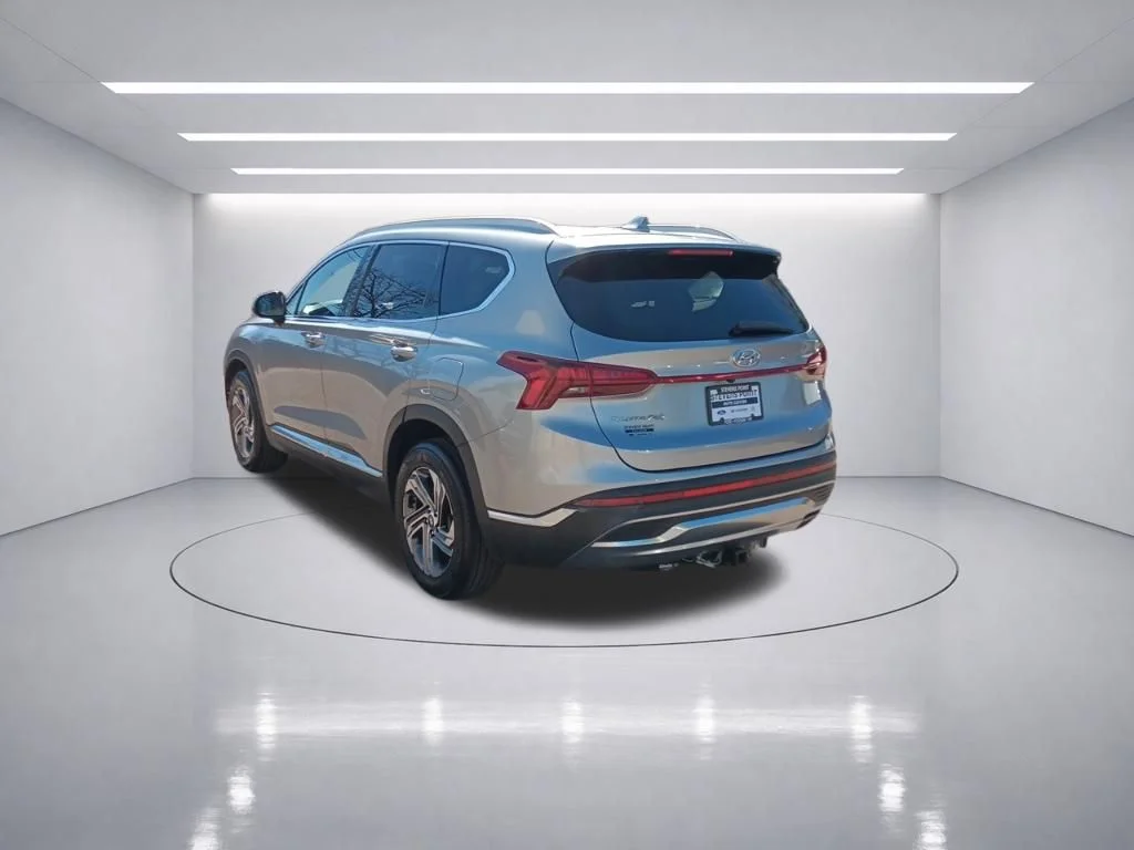 Used 2022 Shimmering Silver Hyundai SEL image 5
