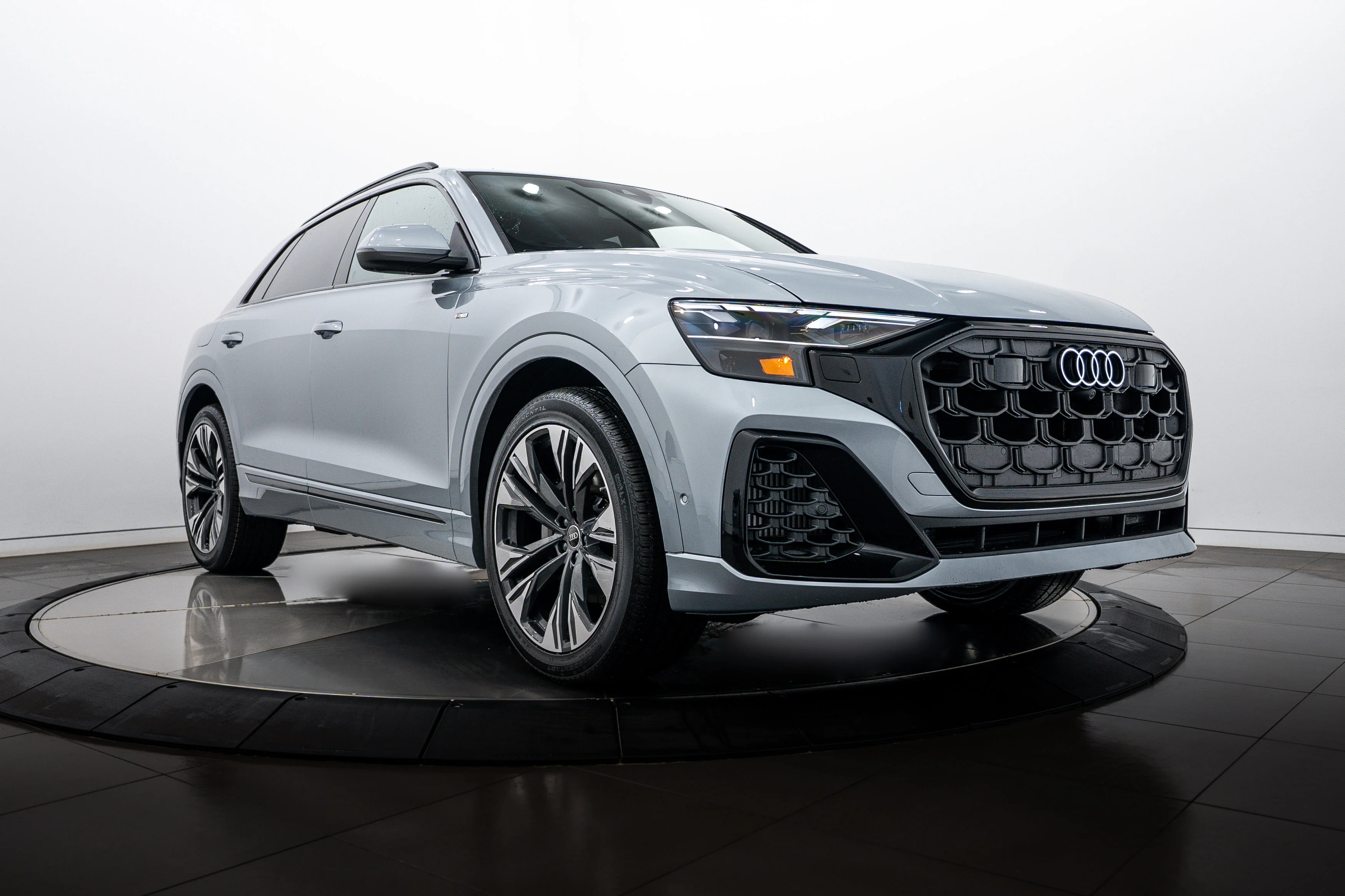 2026 Audi Q8 55 Premium Plus quattro Tiptonic's photo