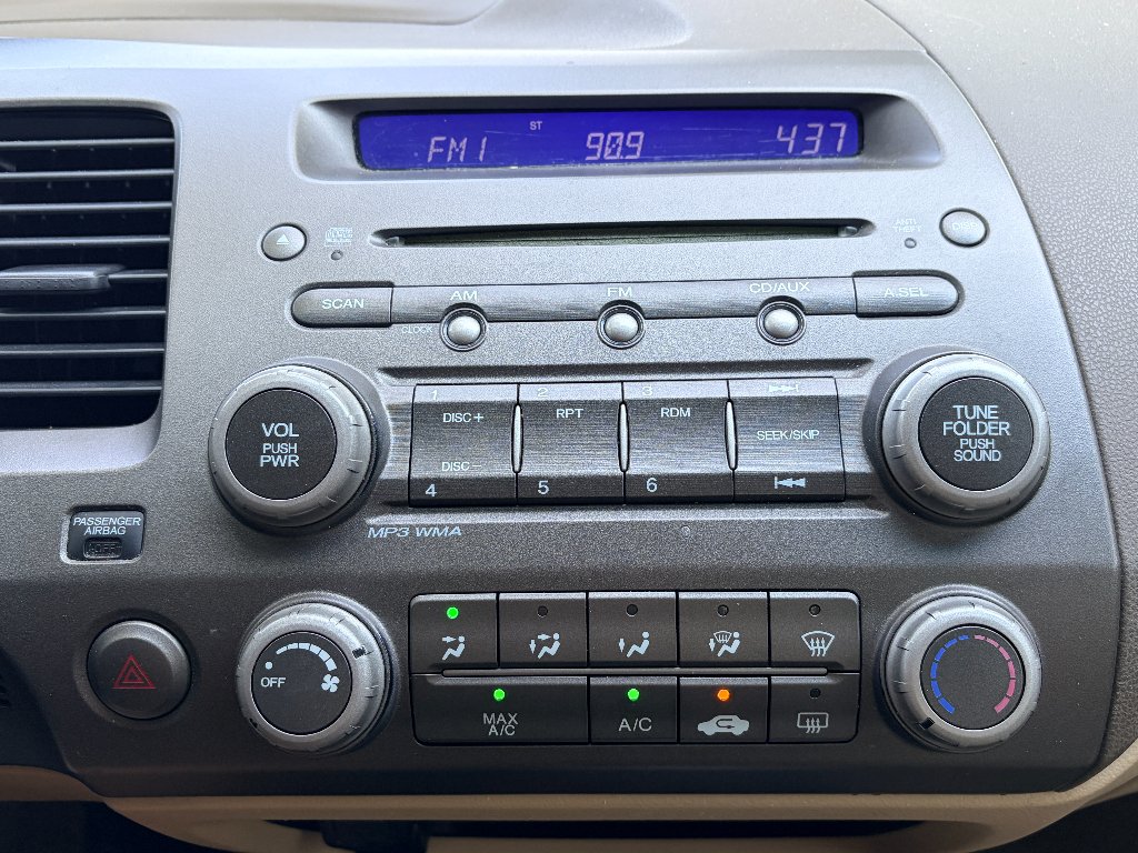 Used 2007 Taffeta White Honda LX image 18