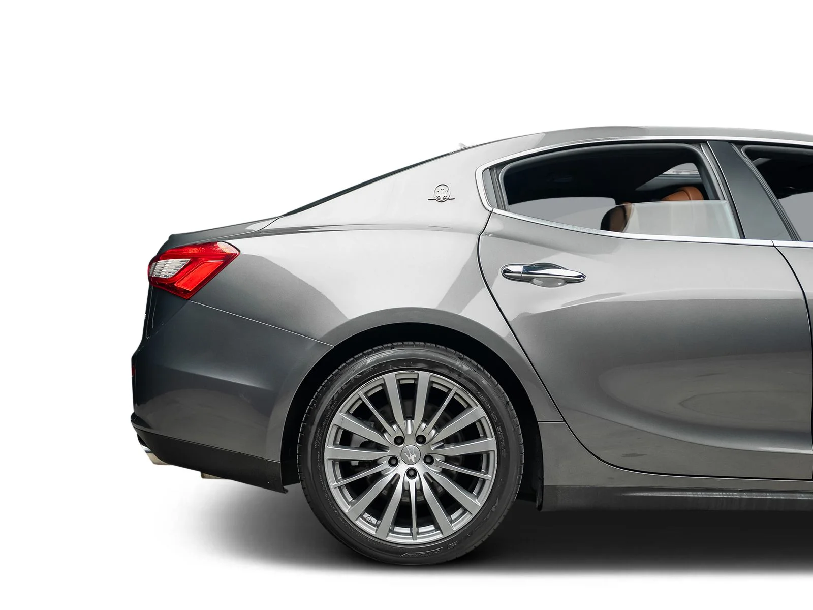 Used 2017 Gray Maserati Base image 33