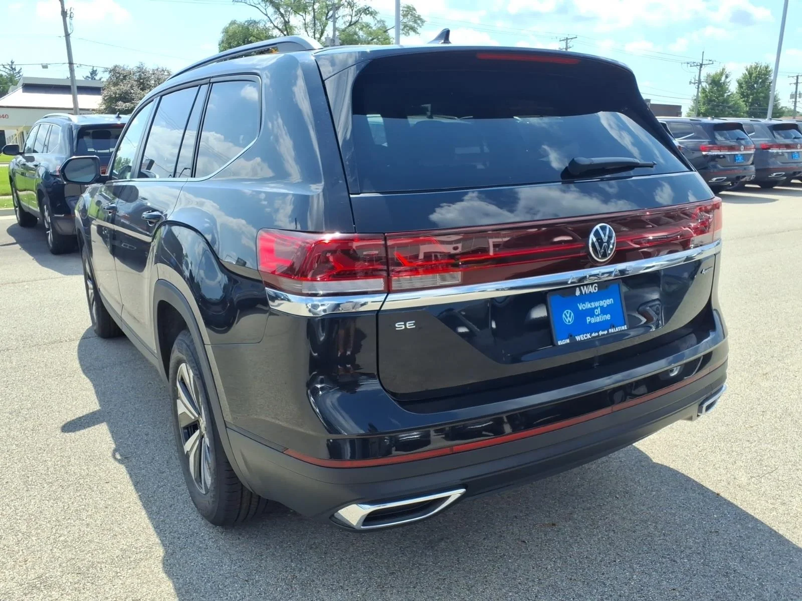 New 2026 Deep Black Pearl Volkswagen 2.0T SE 4MOTION image 3