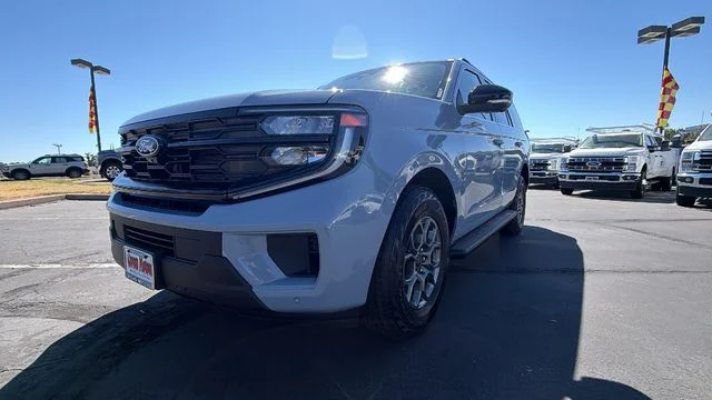 New 2027 Glacier Gray Metallic Tri-Coat Ford Active image 9