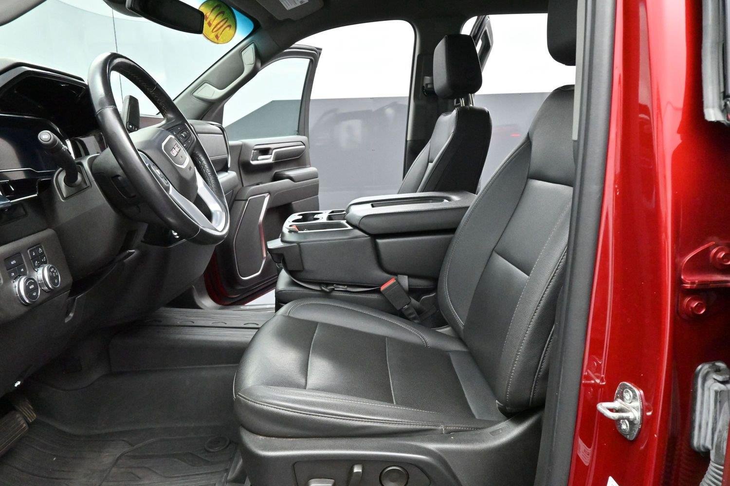 Used 2022 CAYENNE RED TINTCOAT GMC SLT image 13