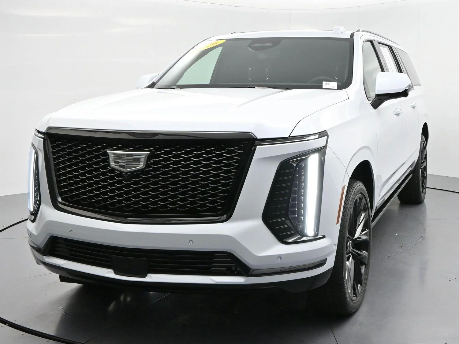 Used 2026 Vibrant White Tricoat Cadillac Platinum Sport image 3