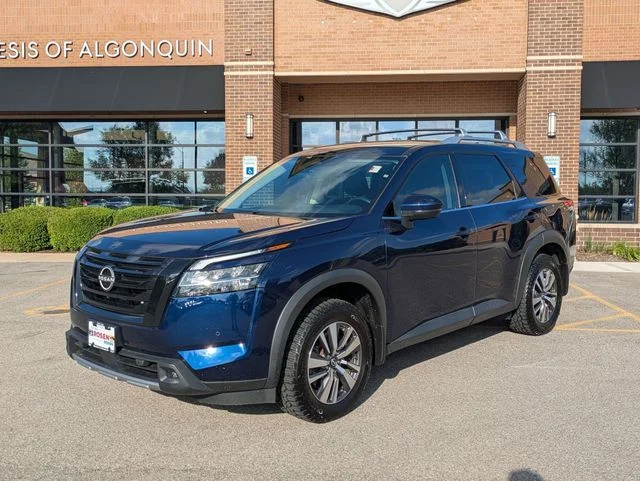 Used 2023 Blue Nissan SL image 3