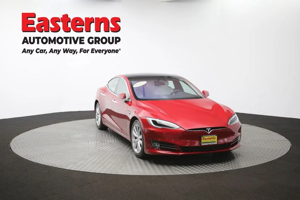 Used 2017 Red Tesla P100D image 48