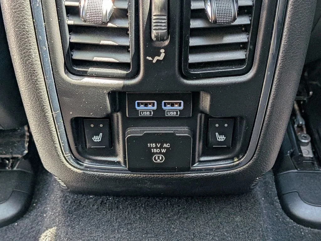 Used 2021 Gray Jeep Limited image 27