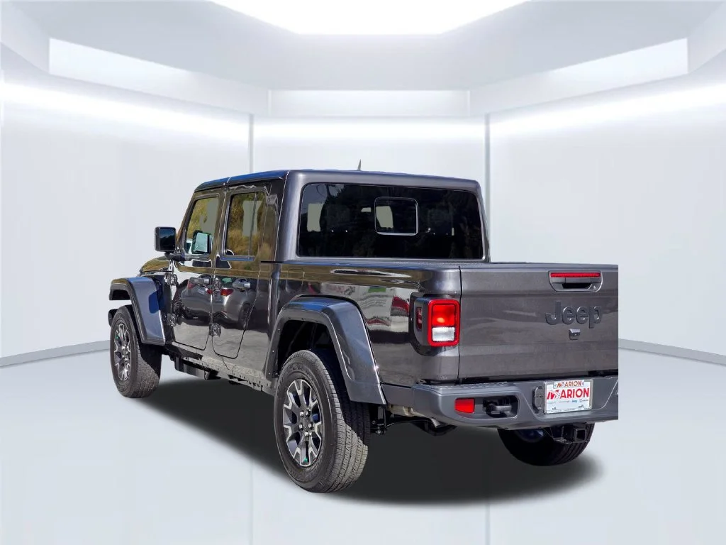 New 2026 Gray Jeep Sahara image 41