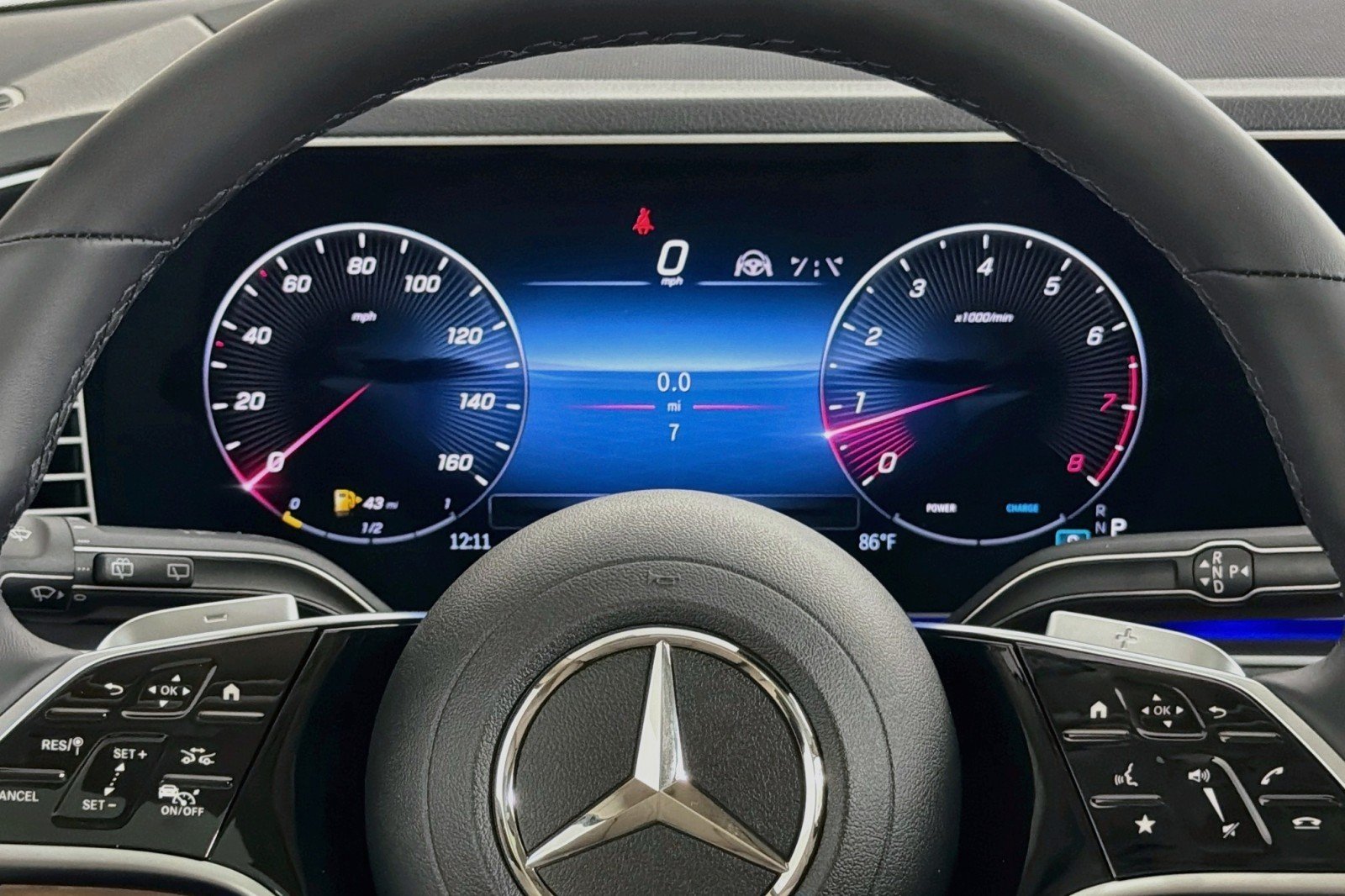New 2026 Polar White Mercedes-Benz GLE 450 4MATIC® SUV image 18