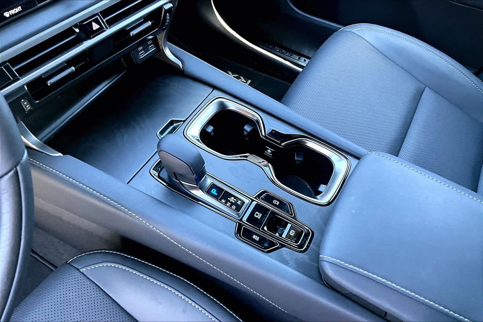 Certified Used 2025 Iridium Lexus Premium image 17