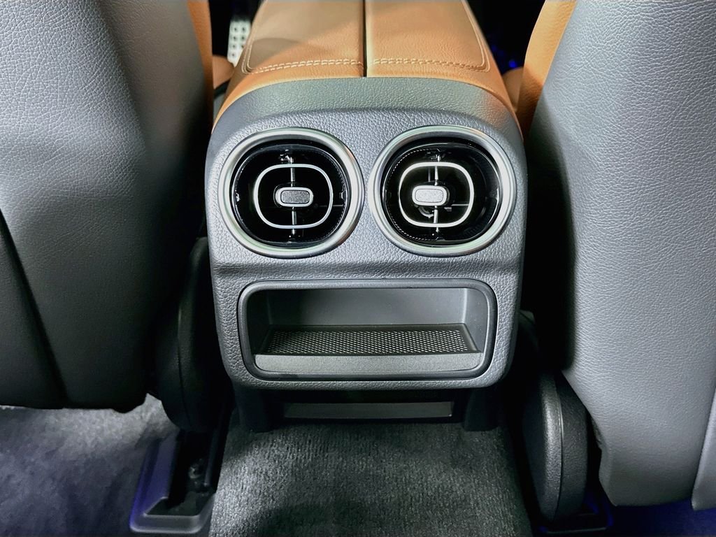 New 2026 Twilight Blue Metallic Mercedes-Benz C 300 image 27