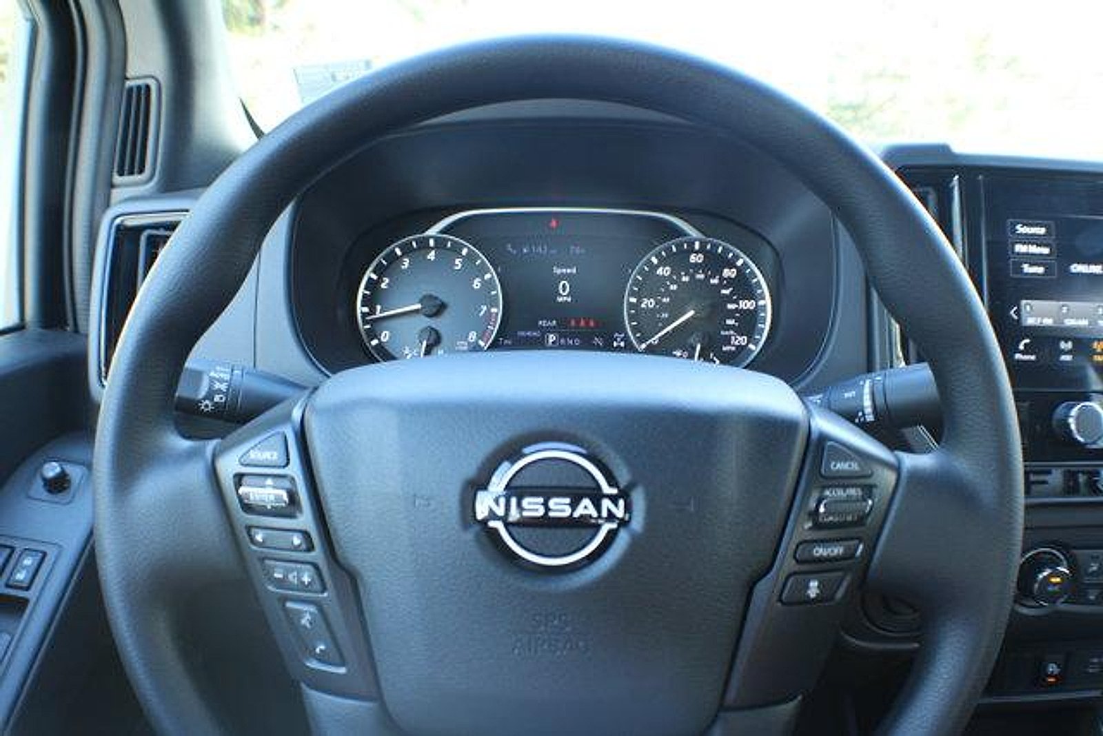 2026 Nissan Frontier SV - Photo 6