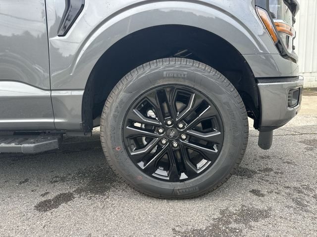 New 2026 Carbonized Gray Metallic Ford XLT image 20
