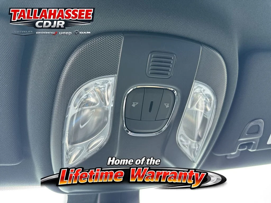 New 2026 Hydro Blue Pearl-Coat Exterior Paint Jeep Latitude image 19