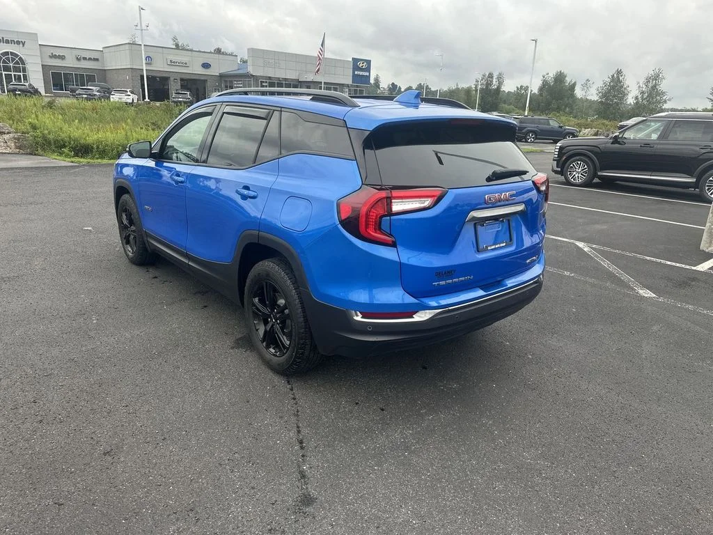 Used 2024 Blue GMC AT4 image 6