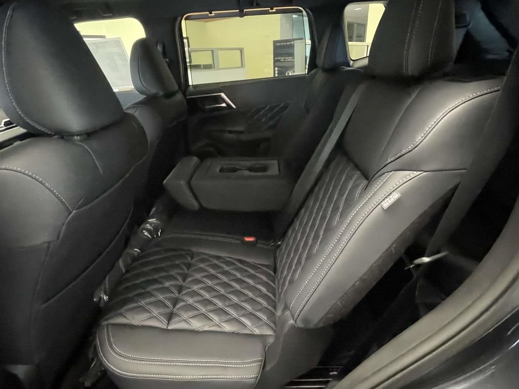 New 2026 Gray Nissan Platinum image 12