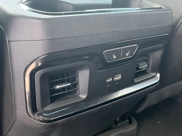 Used 2022 Onyx Black GMC AT4 image 22