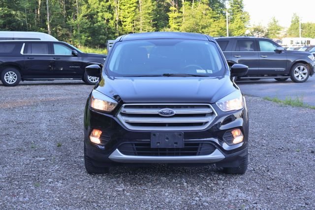 Used 2019 Black Ford SE image 10