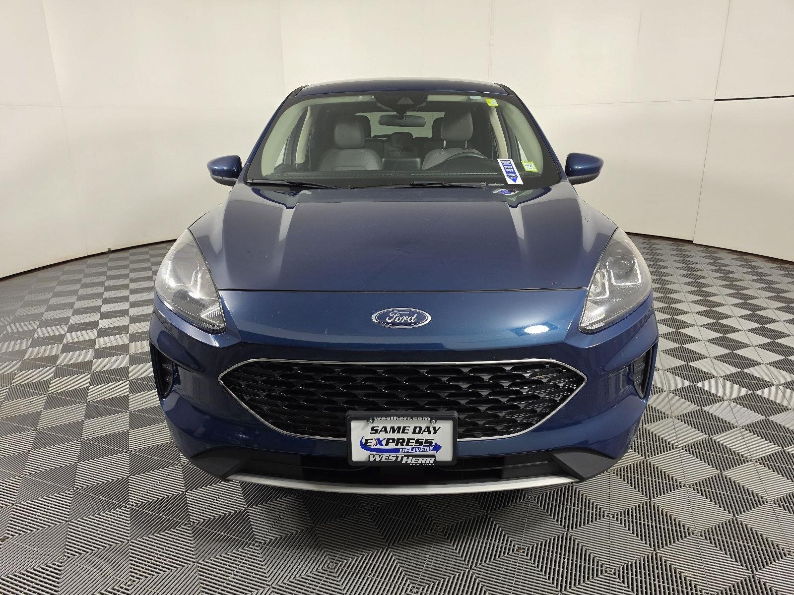 Used 2020 Dark Persian Green Ford SE image 5