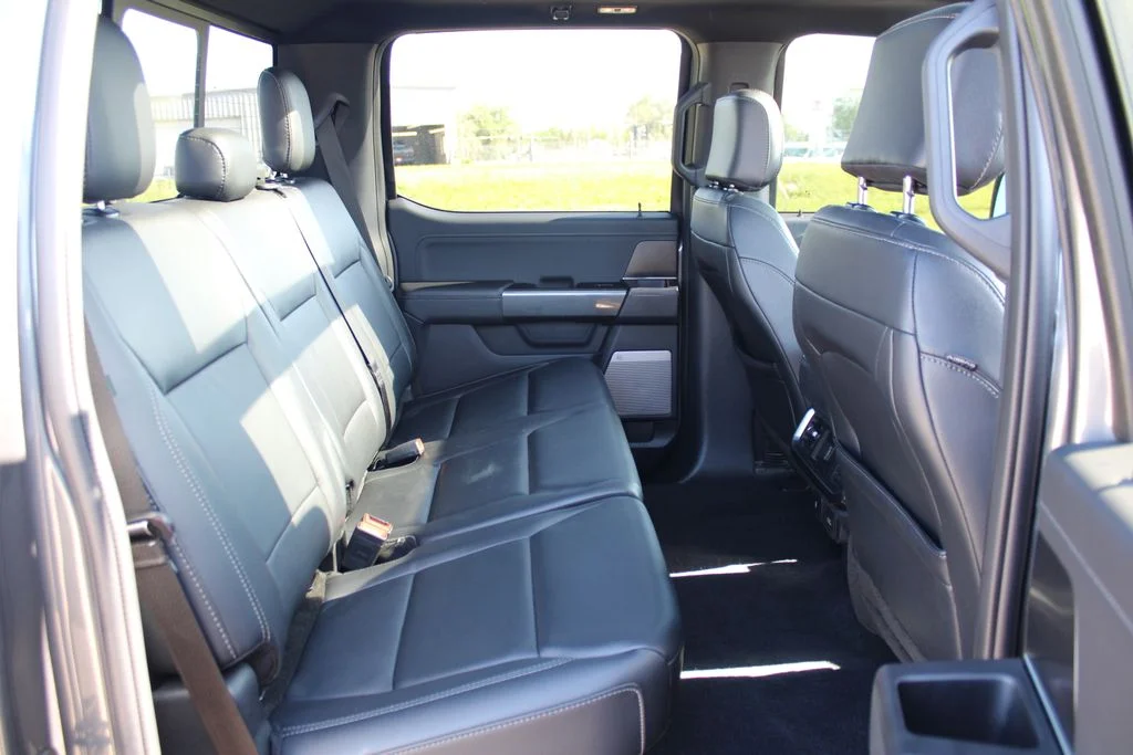 Used 2023 Gray Ford XLT image 10
